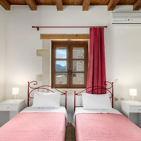 Villa Arodamos With A Pool, Children's Games, And Bbq, Perfect For 23 People! *