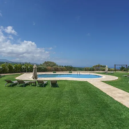 Villa Arodamos With A Pool, Children's Games, And Bbq, Perfect For 23 People! *