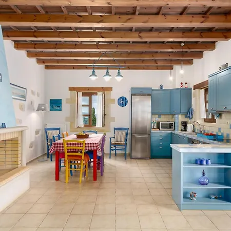 Arodamos With A Pool, Children's Games, And Bbq, Perfect For 23 People! Villa Skouloufia