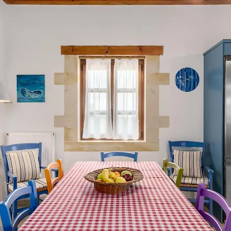 Arodamos With A Pool, Children's Games, And Bbq, Perfect For 23 People! Villa Skouloufia