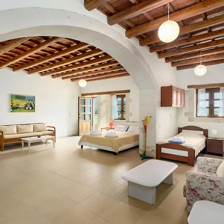 Villa Arodamos With A Pool, Children's Games, And Bbq, Perfect For 23 People!