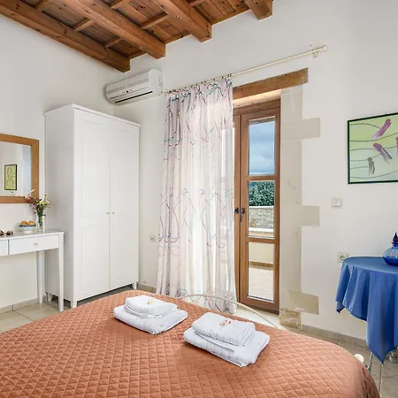 Arodamos With A Pool, Children's Games, And Bbq, Perfect For 23 People! Villa