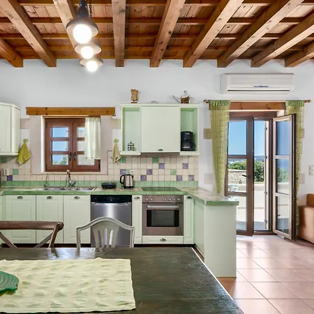Vila Arodamos With A Pool, Children's Games, And Bbq, Perfect For 23 People! *