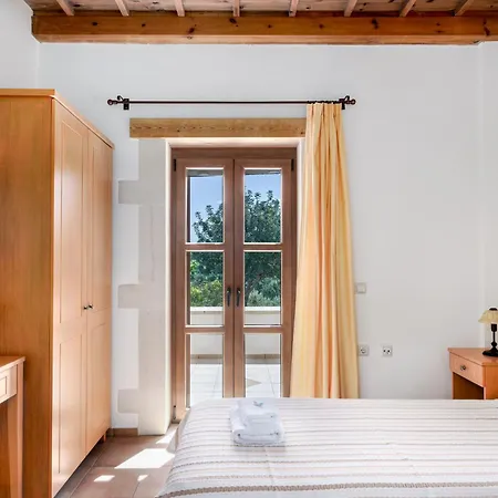 Arodamos With A Pool, Children's Games, And Bbq, Perfect For 23 People! Vila *